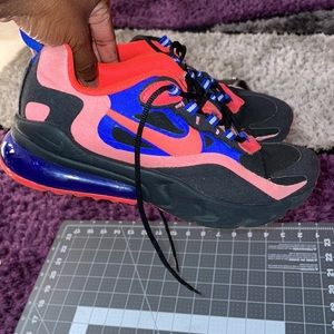 AIR MAX 270 React 4Y